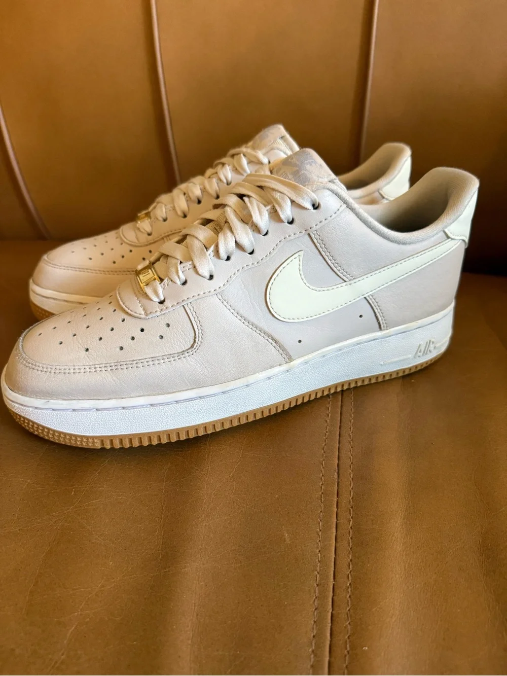 Nike Air Force 1 Low Sanddrift Women’s DD8959-111 Size 9.5 - Rare And Clean